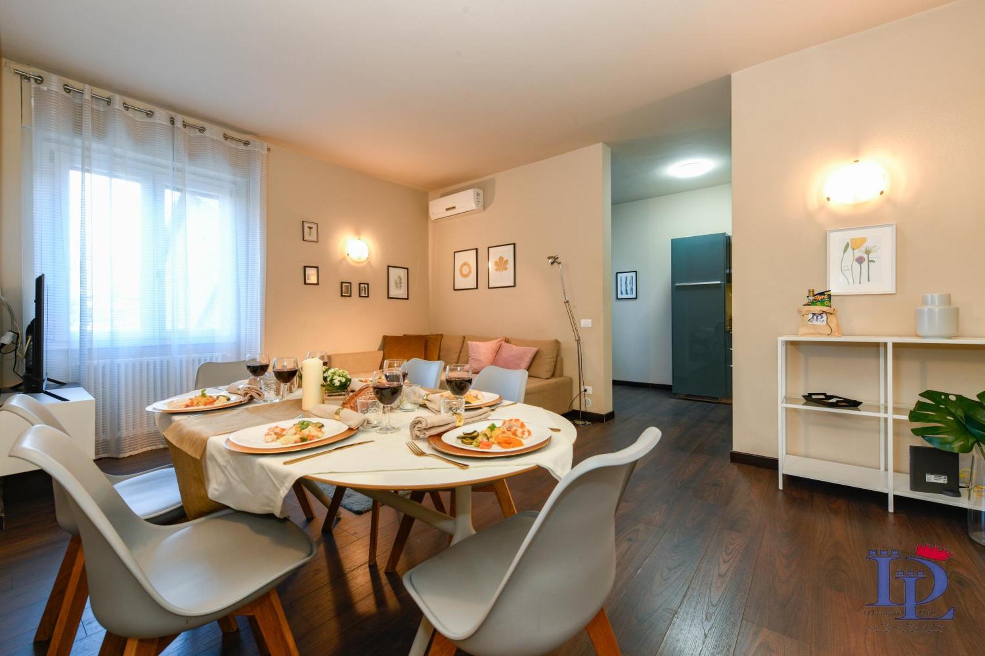 Desenzanoloft Official Partner Marriott Homes & Villas - A Casa Di Sara Family Apartment With Private Parking Desenzano del Garda Exterior foto